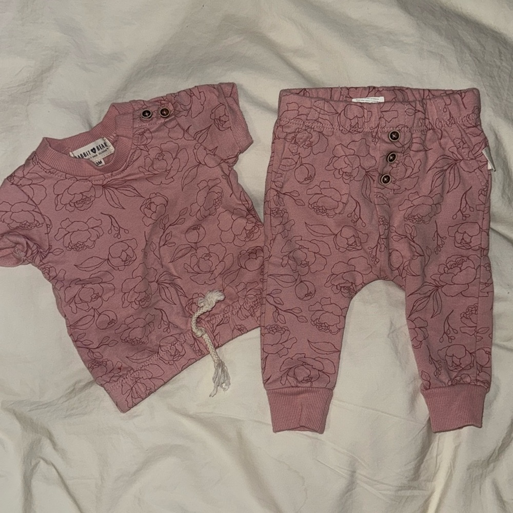 Baby girl organic outfit